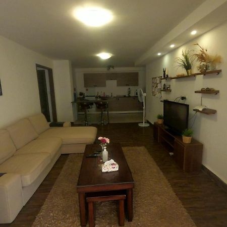 Karrain Villa-The Apartment Μάνταμπα Εξωτερικό φωτογραφία